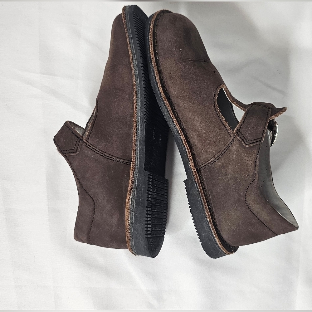 Strasburg Girls Brown Leather T-Strap Mary Jane Shoes Buckle Floral Cutout Sz 1 - Picture 5 of 10